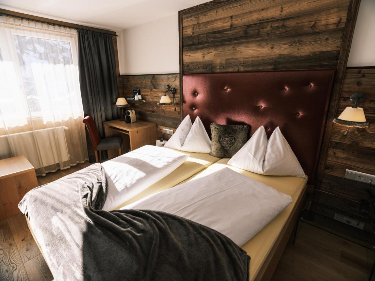 Double Room Mountain View