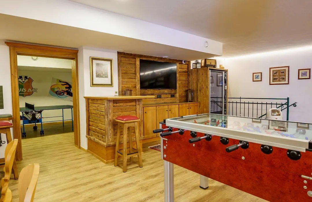 Hubertus Alpine Living-1